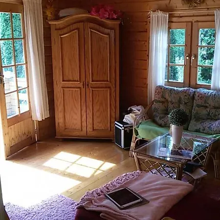 Domek Letniskowy Z Widikiem Na Jezioro *